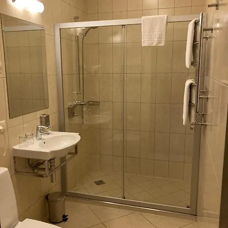 Pirkliu Namai 酒店 2*